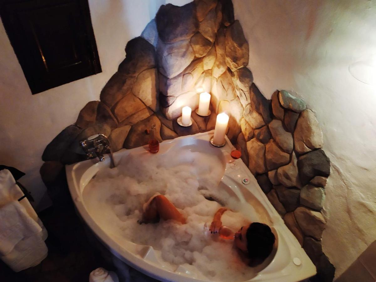 El Escondite De Martina, Casa Rural Romantica Setenil de las Bodegas Kültér fotó